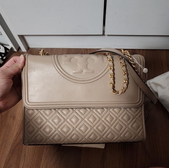 ❌️❌️SOLD❌️❌️Tory Burch Fleming Shoulder Bag - Picture 2 of 7